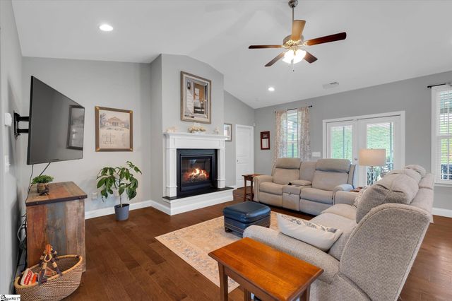114 Jones Kelley Road, Travelers Rest, SC 29690