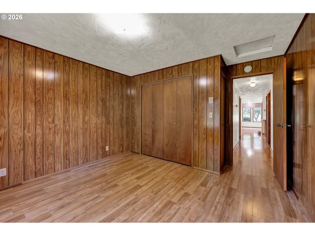 1425 TANEY St, Eugene, OR 97402