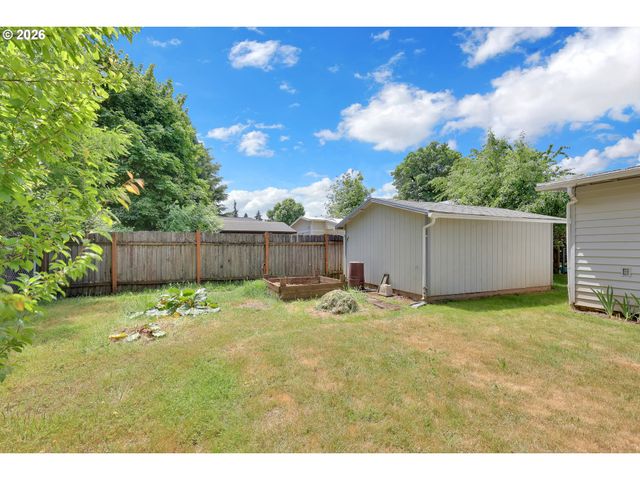1425 TANEY St, Eugene, OR 97402