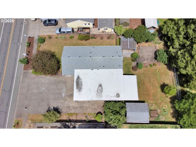 1425 TANEY St, Eugene, OR 97402
