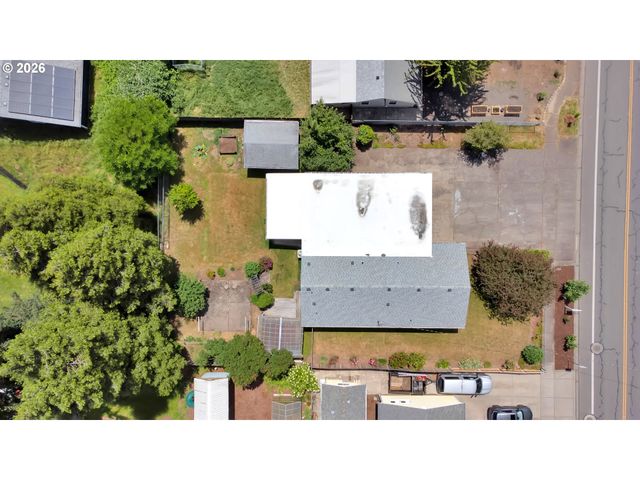 1425 TANEY St, Eugene, OR 97402