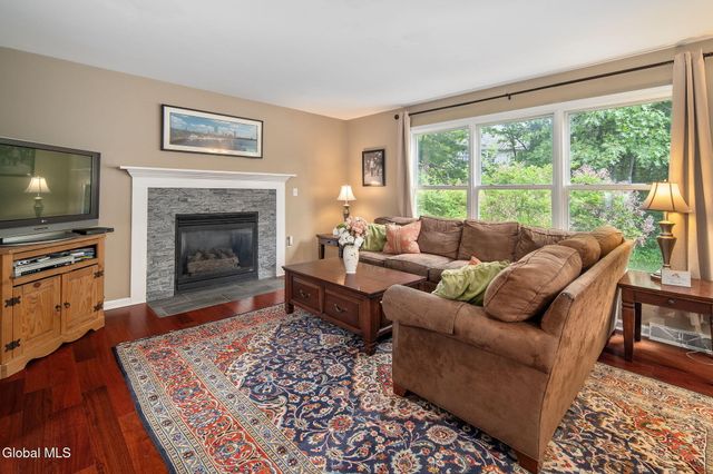 12 Flying Dutchman Way, Saratoga Springs, NY 12866