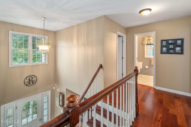 12 Flying Dutchman Way, Saratoga Springs, NY 12866