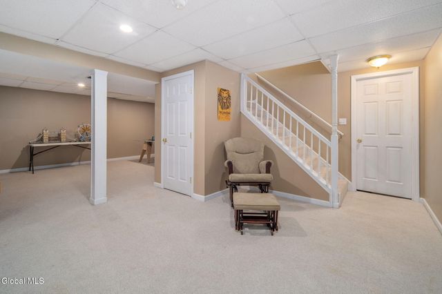 12 Flying Dutchman Way, Saratoga Springs, NY 12866