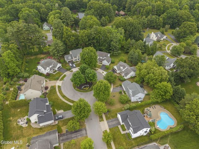 12 Flying Dutchman Way, Saratoga Springs, NY 12866
