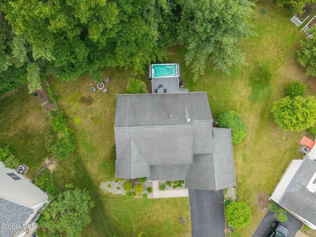12 Flying Dutchman Way, Saratoga Springs, NY 12866