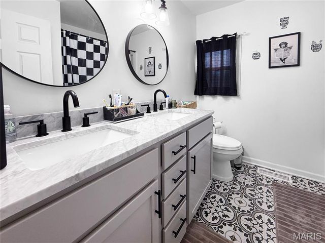 2713 Laclede, Hannibal, MO 63401