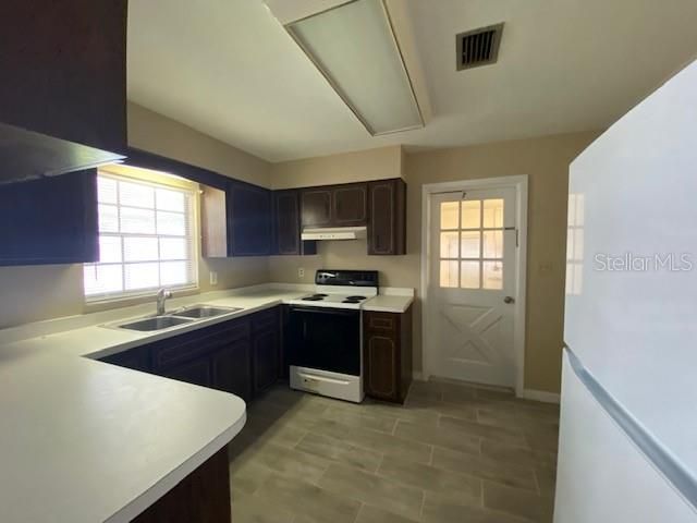 1010 GRIFFIN ROAD, Leesburg, FL 34748