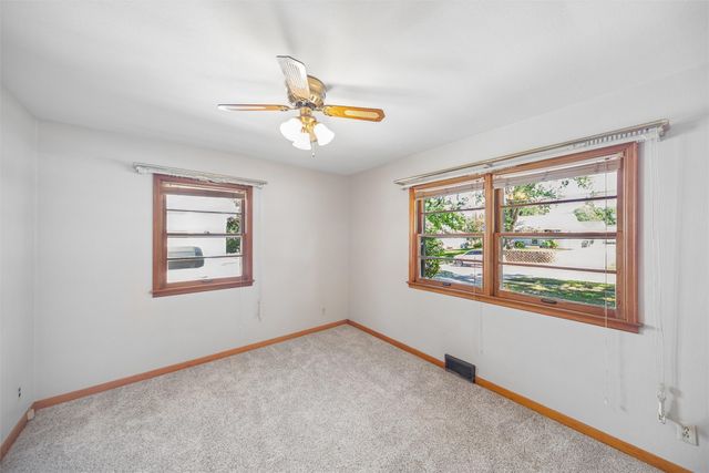 4128 E 7th Street, Des Moines, IA 50313