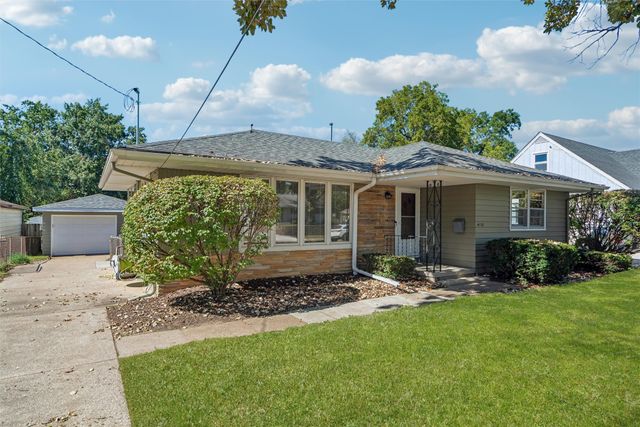 4128 E 7th Street, Des Moines, IA 50313