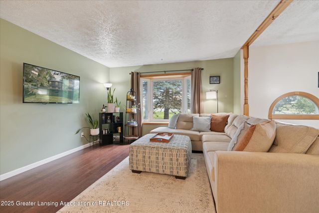 15364 Wright Road, Grand Ledge, MI 48837