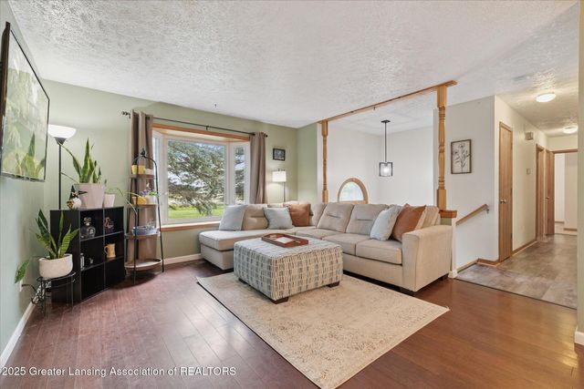 15364 Wright Road, Grand Ledge, MI 48837