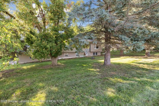 15364 Wright Road, Grand Ledge, MI 48837