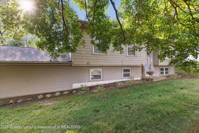 15364 Wright Road, Grand Ledge, MI 48837