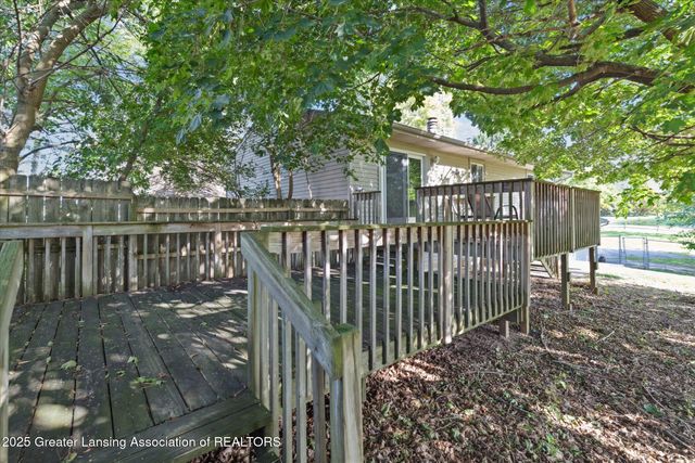 15364 Wright Road, Grand Ledge, MI 48837