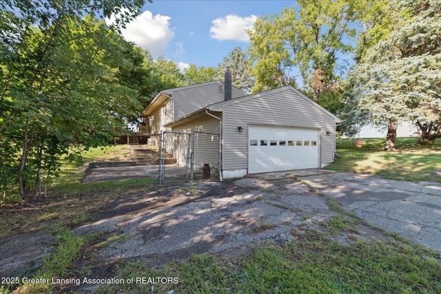 15364 Wright Road, Grand Ledge, MI 48837