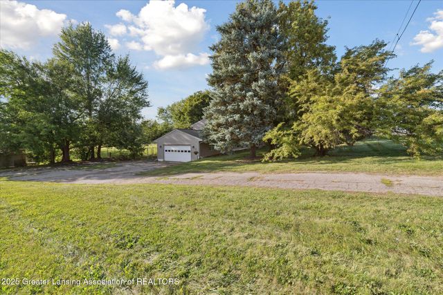 15364 Wright Road, Grand Ledge, MI 48837