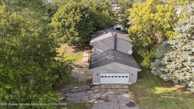 15364 Wright Road, Grand Ledge, MI 48837