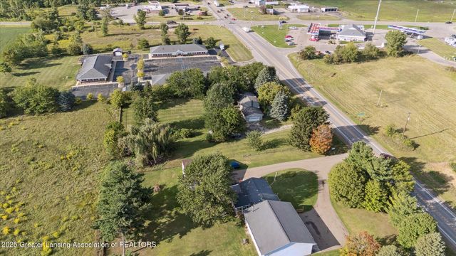 15364 Wright Road, Grand Ledge, MI 48837