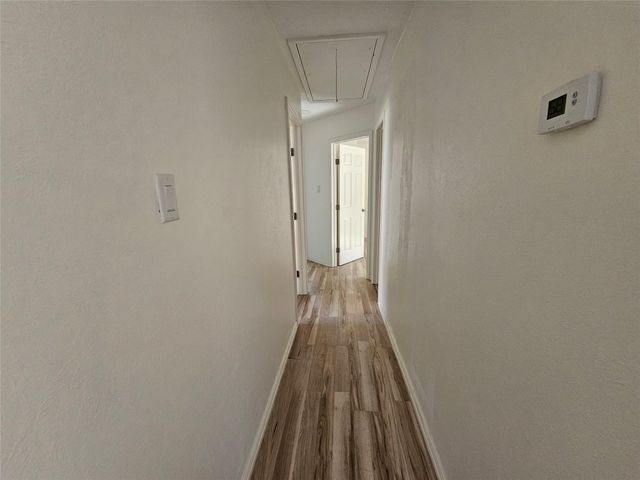 105 E Wavy Oak Circle, The Woodlands, TX 77381