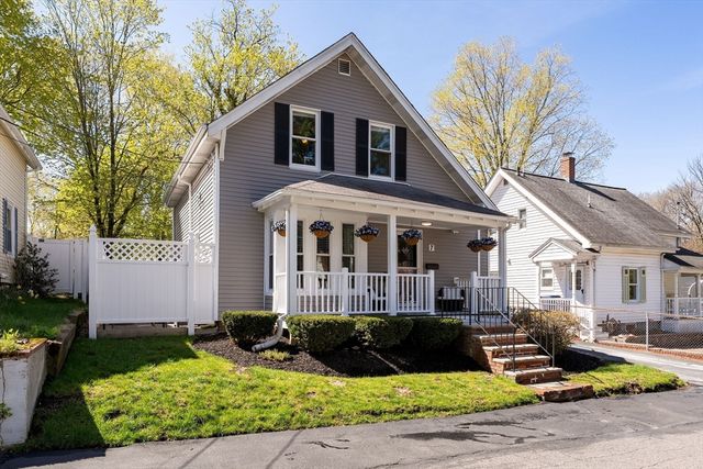 7 Platts Street, Holbrook, MA 02343