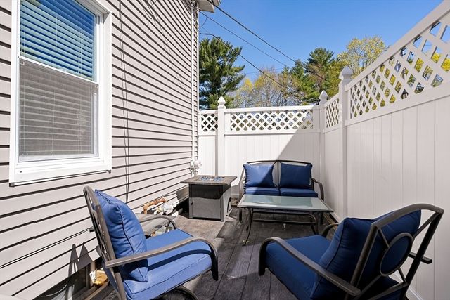 7 Platts Street, Holbrook, MA 02343