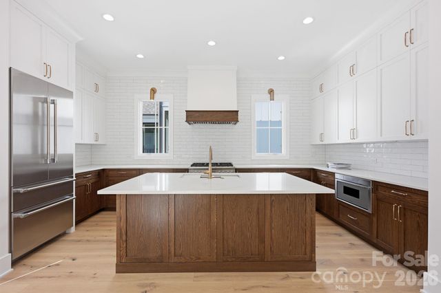 612 Walnut Street, Davidson, NC 28036