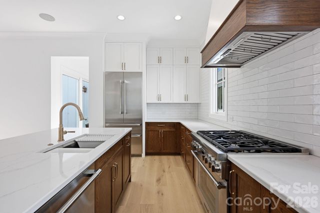 612 Walnut Street, Davidson, NC 28036