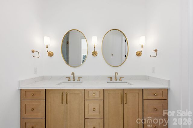 612 Walnut Street, Davidson, NC 28036