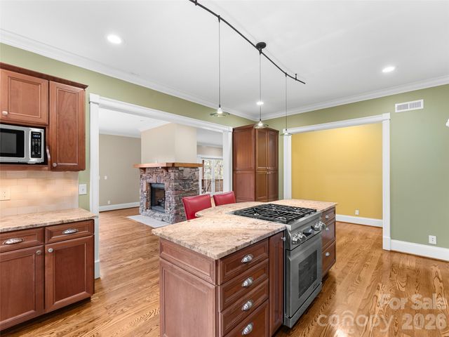 5 Stegall Lane, Asheville, NC 28805