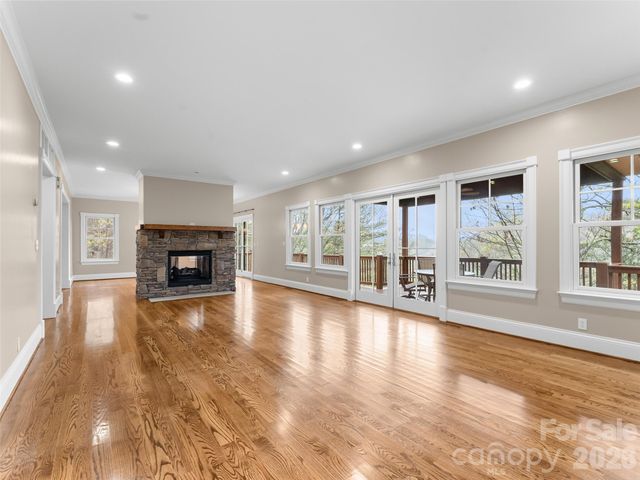 5 Stegall Lane, Asheville, NC 28805