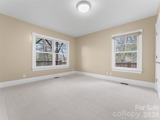 5 Stegall Lane, Asheville, NC 28805