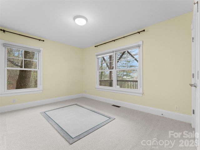 5 Stegall Lane, Asheville, NC 28805