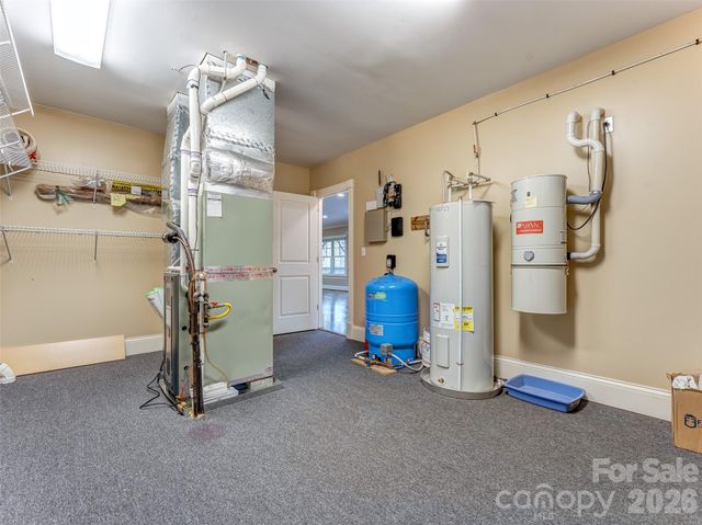 5 Stegall Lane, Asheville, NC 28805