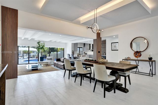 3010 NE 46th St, Fort Lauderdale, FL 33308