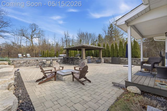 26300 Johns Road, Lyon Charter Township, MI 48178