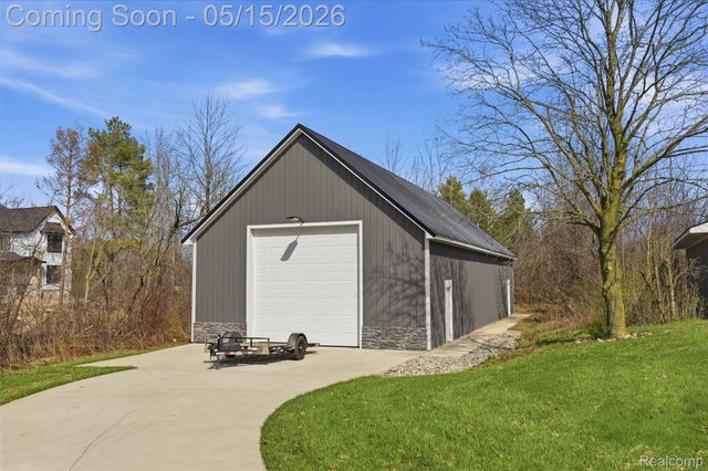 26300 Johns Road, Lyon Charter Township, MI 48178