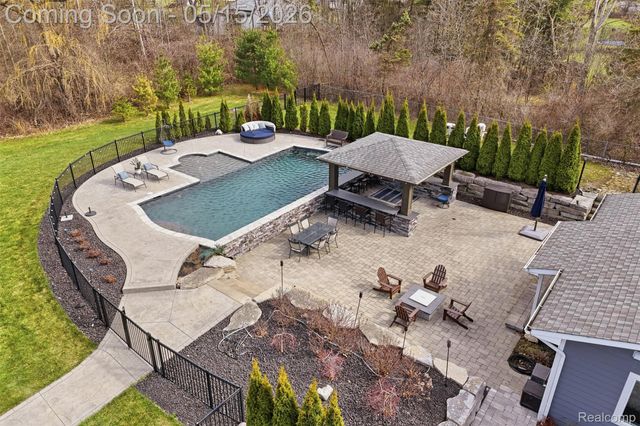 26300 Johns Road, Lyon Charter Township, MI 48178