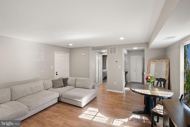 2592-G S ARLINGTON MILL DR #7, Arlington, VA 22206