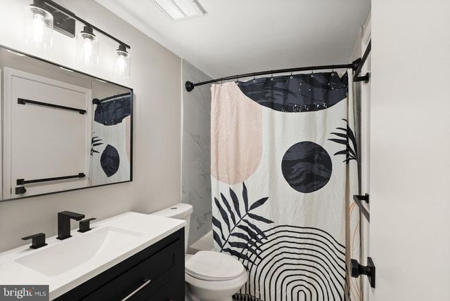 2592-G S ARLINGTON MILL DR #7, Arlington, VA 22206