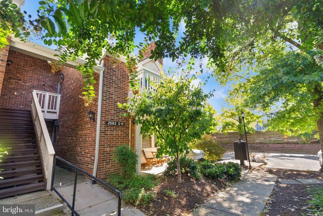 2592-G S ARLINGTON MILL DR #7, Arlington, VA 22206