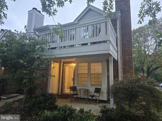2592-G S ARLINGTON MILL DR #7, Arlington, VA 22206
