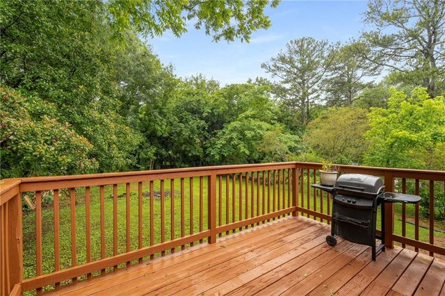 2521 Whites Mill Lane, Decatur, GA 30032
