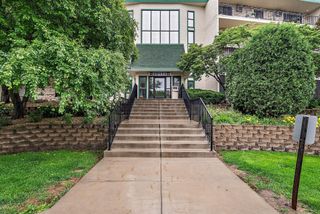 10411 Cedar Lake Road 409, Minnetonka, MN 55305