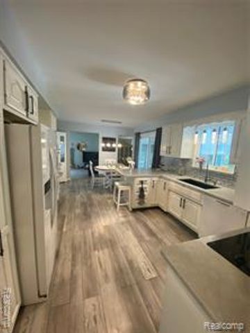 2194 Belle Meade Drive, Davison, MI 48423
