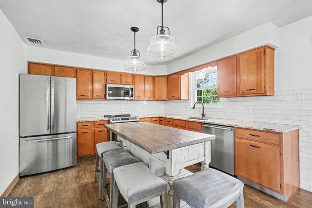 13 EWELL DR, East Berlin, PA 17316