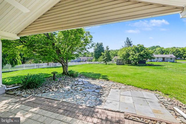 13 EWELL DR, East Berlin, PA 17316