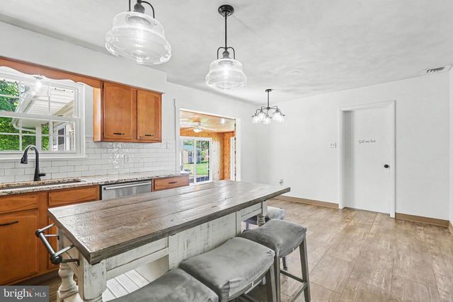 13 EWELL DR, East Berlin, PA 17316