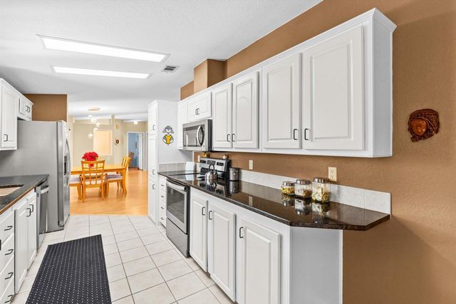 8162 13th Hole Drive, Port St. Lucie, FL 34952