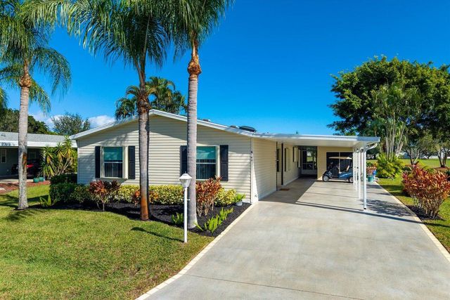 8162 13th Hole Drive, Port St. Lucie, FL 34952
